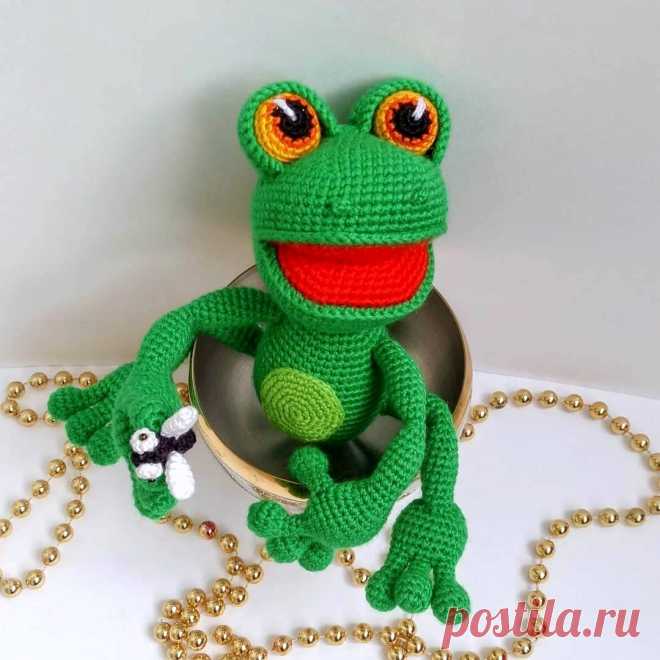 Вязаная лягушка-квакушка крючком | Hi Amigurumi