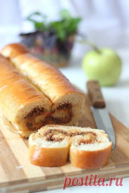 Хлеб с песто,яблоком и сыром