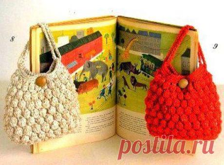 Сумка крючком. Схема здесь https://labhousehold.com/ru/handbag-crochet-2.html