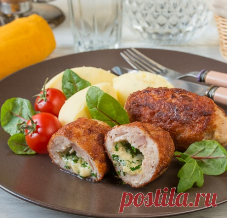 КУРИНЫЕ КОТЛЕТЫ С СЫРНЫМ ЗЕЛЕНЫМ МАСЛОМ