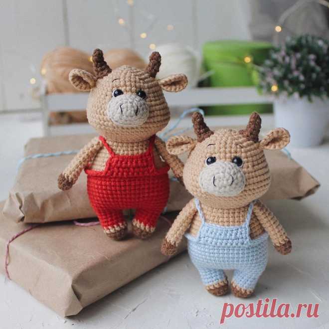 Бычок в комбинезоне крючком | Амигуруми