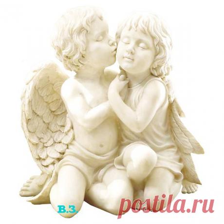 Хранят нас Ангелы от бед,
Хоть мы того не знаем сами.
Дают безмолвный нам совет —
Мы в вечной связи с небесами!
И взрослого, и малыша
Ведет неведомая сила,
Чтоб наша хрупкая душа
Все в жизни трудности сносила.
И боль выдерживаем мы,
И радость к нам приходит тоже,
И нам тепло среди зимы —
Все человек на свете может!!!
Не покидает Ангел нас,
Он защищает от ненастья,
Оберегает в трудный час
И разделяет с нами счастье!!!