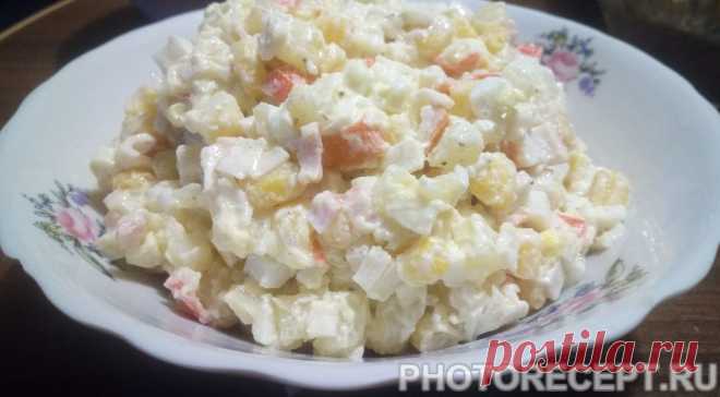 Салат с крабовыми палочками - любимая классика