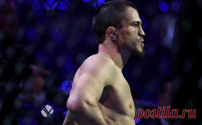 Умар Нурмагомедов занял первое место в рейтинге UFC в легчайшем весе. После обновления рейтингов Нурмагомедов делит первое место с американцем Шоном О'Мэлли. Чемпион дивизиона — грузин Мераб Двалишвили