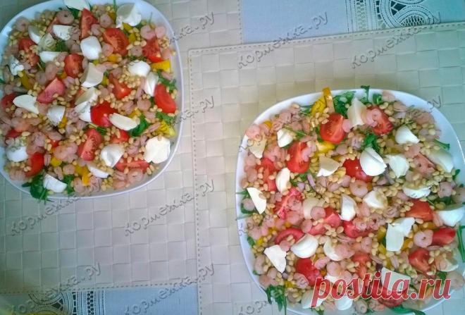 Салат с креветками и моцареллой