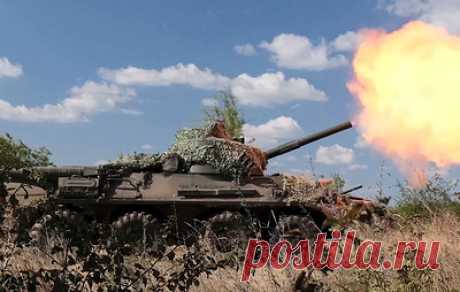 Расчеты &quot;Нона-СВК&quot; ЦВО уничтожили технику и группу подвоза боеприпасов ВСУ. В Минобороны России отметили, что украинские военные пытались провести ротацию в лесополосе на краснолиманском направлении