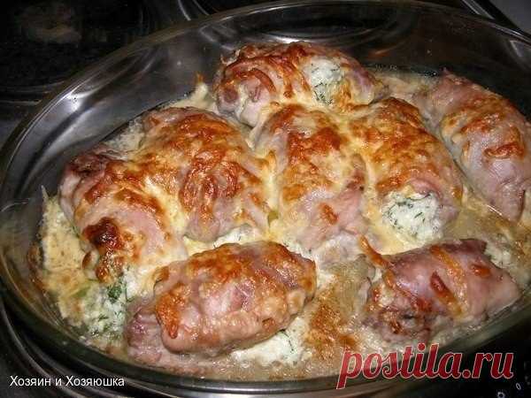 Куриные рулетики, фаршированные яйцом, сыром и зеленью