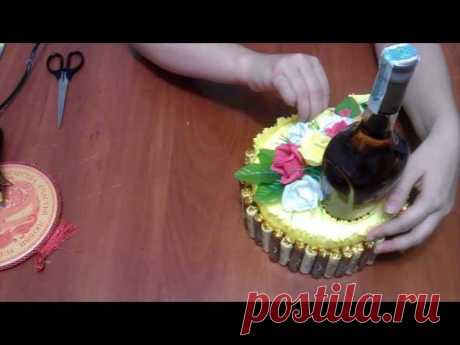 Как украсить шампанское конфетами из цветов