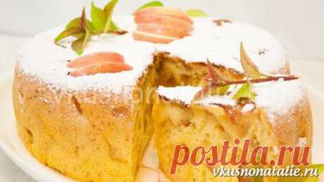 Пышная шарлотка с яблоками в мультиварке - рецепт для лентяек