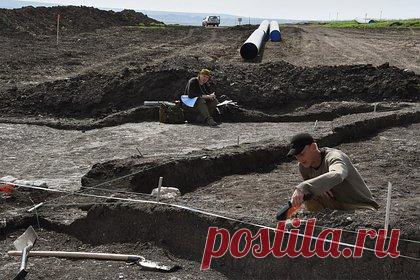 Установлены даты появления неолита на Северном Кавказе. Участники Северо-Кавказской палеолитической экспедиции впервые провели широкомасштабные раскопки в Эльбрусском районе Кабардино-Балкарии. Специалисты обнаружили свыше пяти тысяч артефактов и установили время появления эпохи неолита на Северном Кавказе. По их мнению, это от 8,2 до 7,5-6,7 тысячи лет назад.