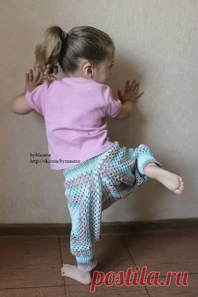 Идея. Штанишки-султанчики из бабушкиных квадратов 
#идея #бк #детям