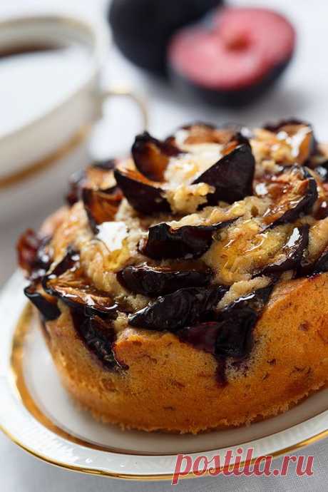 Home is in the kitchen - Сливовый пирог с медом.