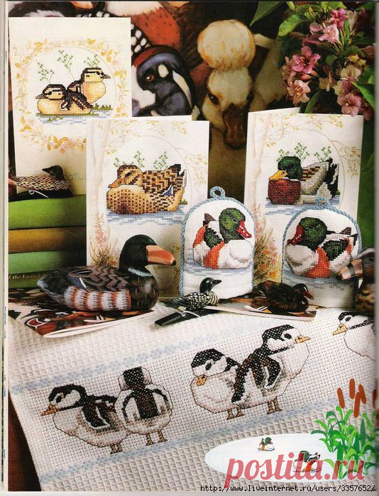 Вышитые полотенца, фартук и прихватки "Утки"