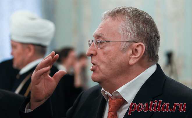 Володин сообщил о самочувствии Жириновского. Состояние здоровья лидера ЛДПР Владимира Жириновского улучшилось, однако врачи пока рекомендуют ему не участвовать в публичных выступлениях.