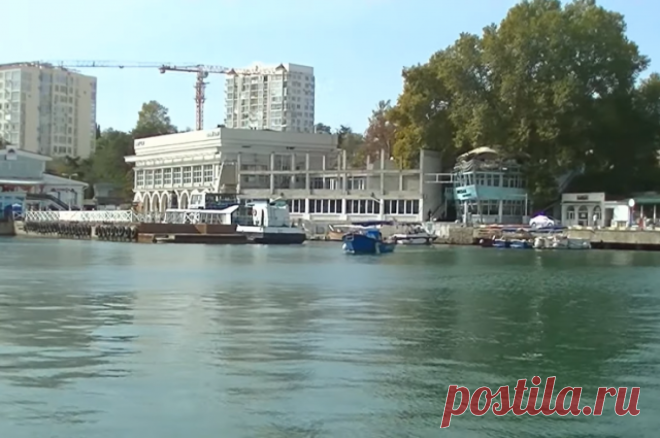 В Севастопольской бухте возобновлен ход морского пассажирского транспорта. Остановка движения была зафиксирована в 10:15.