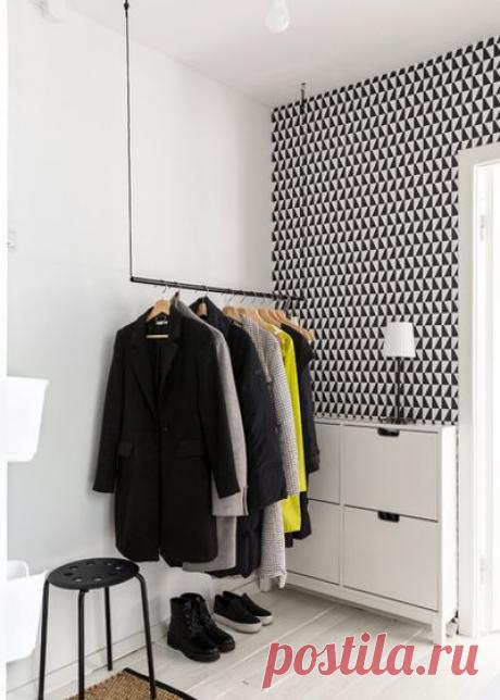 Дизайн-дебаты: Как хранить одежду в прихожей в «мокрые» сезоны