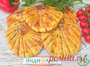 Лепешки с индейкой и сыром. Вкусные, сытные лепешки из дрожжевого теста с индейкой, сыром и овощами. Прекрасно подойдут в качестве завтрака или закуски, а так же удобно взять на пикник. Угощайтесь!