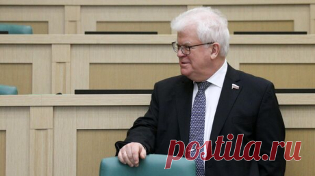 Сенатор назвал переговоры по Украине без участия России фикцией