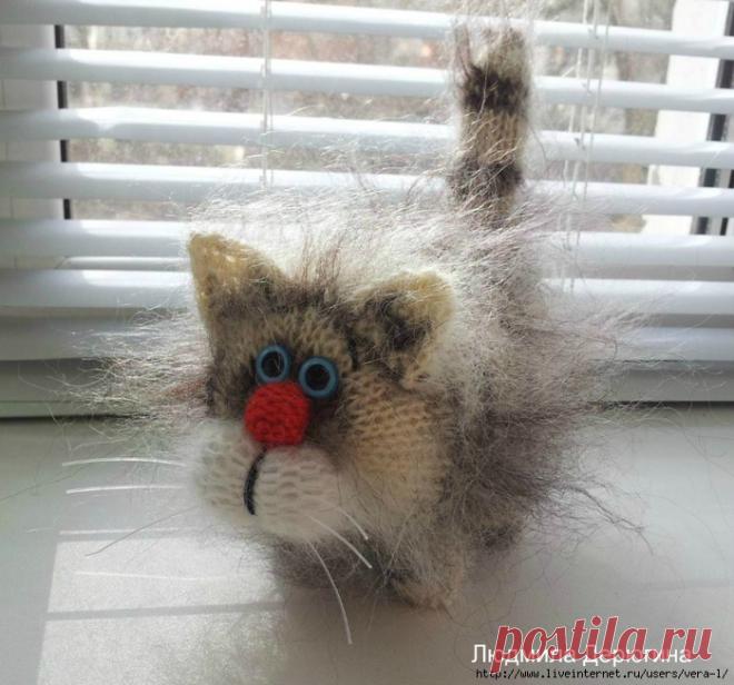 кот обЖорик,спицы