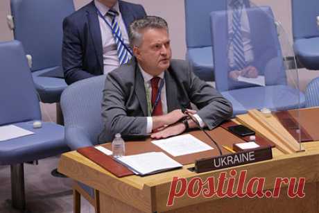 Украина призвала разместить инспекторов МАГАТЭ на ЗАЭС. краина призывает Международное агентство по атомной энергетике (МАГАТЭ) изучить возможность размещения инспекторов на Запорожской атомной электростанции на постоянной основе. Такое заявление сделал постоянный представитель Украины при ООН Сергей Кислица на созванном Россией заседании Совбеза всемирной организации.