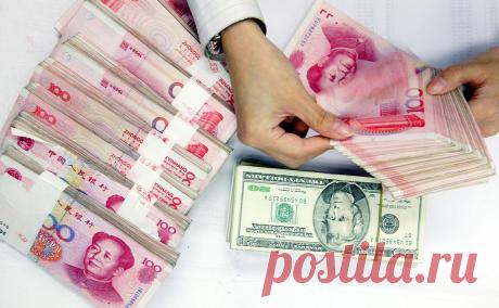 Bloomberg сообщил о «повороте судьбы» в экономической гонке США и Китая. По результатам 2023 года экономика США оказалась успешнее китайской вопреки прогнозам многих экономистов, ожидавших обратного. Теперь специалисты предупреждают об угрозе «вековой стагнации» из-за политики Си Цзиньпина