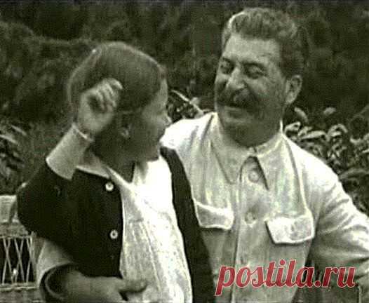 Дочери советских вождей / Назад в СССР / Back in USSR