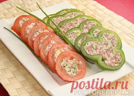 Закуска – фаршированные овощи с сыром и колбаской - рецепт с фото пошагово Закуска – фаршированные овощи с сыром и колбаской - пошаговый кулинарный рецепт приготовления с фото, шаг за шагом.