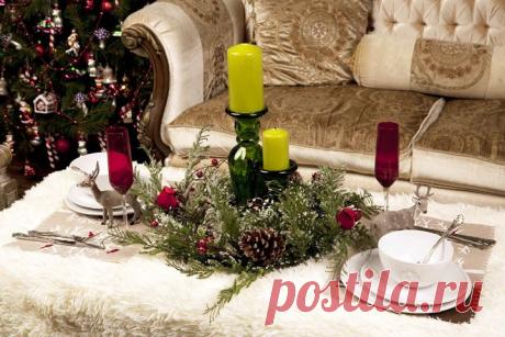 Новогодняя сервировка . Фотографии красивых интерьеров