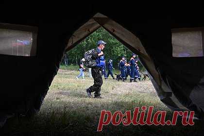 Россиянка пропала без вести после нападения медведицы на лагерь сборщиков орехов. В Забайкальском крае женщина пропала без вести после того, как на лагерь сборщиков орехов напала медведица. Об этом сообщает Telegram-канал Babr Mash. По его данным, группа сборщиков отравилась в Улетовский район, чтобы собрать и продать кедровые орехи. Группа сборщиков организовала поиски россиянки.