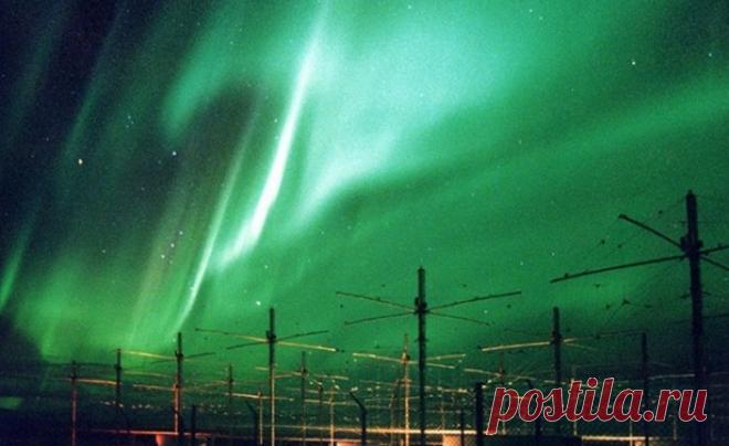 С испытанием климатического оружия США зашли слишком далеко: система HAARP уже тревожит самих американцев Известный популяризатор науки США, физик-теоретик Митио Каку считает, что в погодных аномалиях и неблагоприятных климатических изменениях Земли виноваты установки глобальной системы HAARP, расположенные, кстати, не только на Аляске, как полагают многие, но в других точках нашей планеты.