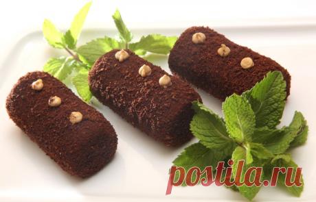 Пирожное Картошка по ГОСТу
Пирожные знакомые с детства. Предложенный нами рецепт максимально напомнит вкус знаменитой вкуснятины, которая продавалась по всему бывшему советскому союзу. Настоящий бисквит и правильный …