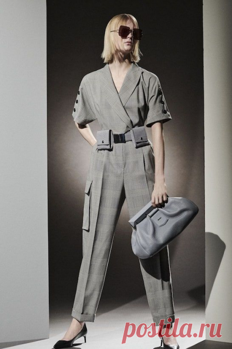 Сильная и независимая: Max Mara показал новую коллекцию Pre-Fall 2021