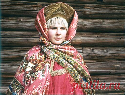 Женщина — самое могущественное в мире существо, и от нее зависит направлять мужчину туда, куда его хочет повести Господь. Генрих Ибсен. 7 чистых женских образа