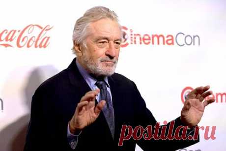 Роберт Де Ниро сообщил о рождении седьмого ребенка. Актер Роберт де Ниро рассказал ET Canada, что стал отцом в седьмой раз. Он поправил журналиста, который сказал, что у актера шесть детей. «Вообще-то, семь. Совсем недавно у меня родился ребенок», — сказал 79-летний де Ниро. Представитель актера подтвердил эту информацию. Имя и пол малыша пока не раскрываются.