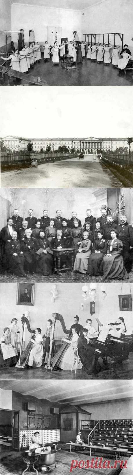 30 фотографий Смольного института благородных девиц