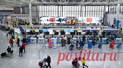 В аэропорту Сочи ввели ограничения. Временные ограничения на приём и выпуск рейсов ввели в аэропорту Сочи. Читать далее