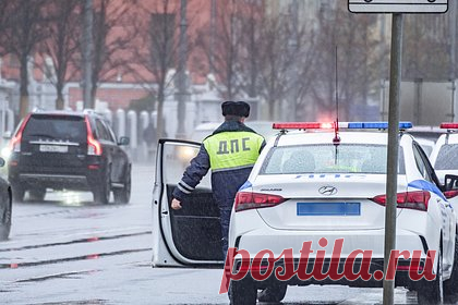 Под Москвой два человека погибли в массовом ДТП. В подмосковном городском округе Воскресенск два человека погибли в ДТП с участием пяти автомобилей. Массовая авария произошла днем в среду, 28 декабря, неподалеку от населенного пункта Лопатинский Рудник. В результате происшествия еще три человека получили травмы. Их госпитализировали.