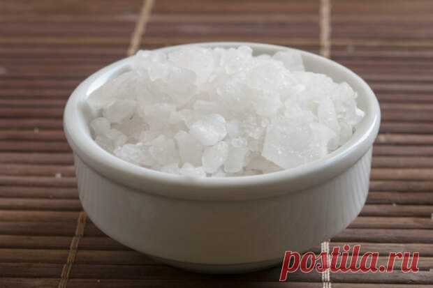 Каковы симптомы нехватки магния? - Узнал сам расскажи другому все самое интересное - медиаплатформа МирТесен Вот почему необходимо поддерживать хорошие уровни магния в организме и каковы последствия этого недостатка. Магний — минеральная соль, необходимая для различных органов тела, особенно сердца, мышц и почек. Большинство магния хранится в костях и органах, в которых он играет роль в многочисленных