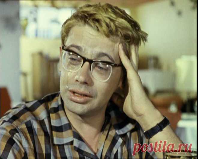 «Птичку жалко!»: 10 крылатых фраз легендарного Шурика :: Imenno.ru