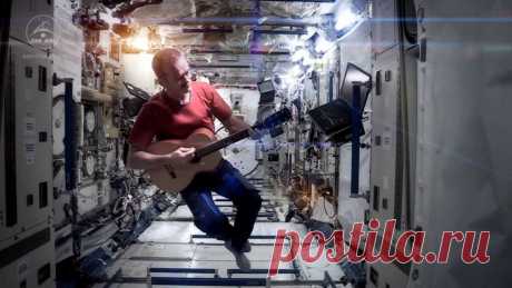 Space Oddity NEW YOUTUBE SERIES (Rare Earth): https://www.youtube.com/playlist?list=PLPfak9ofGSn9sWgKrHrXrxQXXxwhCblaT Rest in peace, Starman. A revised version of David ...