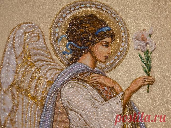 Выставка драгоценных вышивных икон открылась в Красных палатах