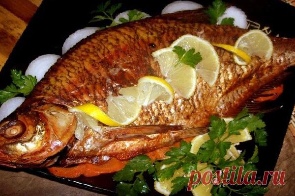 Карп запечённый, с шампиньонами | Поварёшка