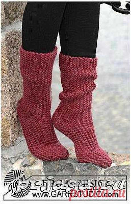 Теплые носки на двух спицах