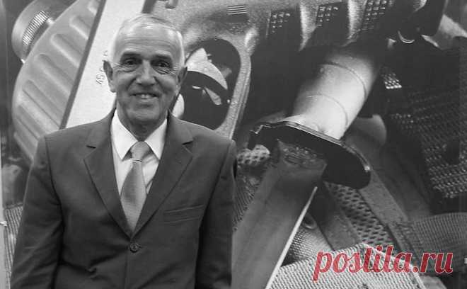 Умер создатель пистолета Glock Гастон Глок. Глок умер в возрасте 94 лет. Компанию он основал в 1963 году в 34 года. Glock известна производством пистолетов для сотрудников полиции и спецслужб, это основной поставщик пистолетов полиции США и многих других стран