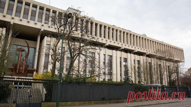 Посольство в Париже потребовало вернуть подлинник указа Петра II в Россию