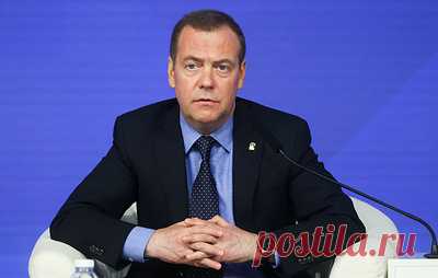 Медведев заявил о содействии партнерства РФ и Туркмении безопасности в Центральной Азии. Зампредседателя Совета безопасности России выразил надежду, что дальнейшее углубление стратегического партнерства Москвы и Ашхабада в полной мере отвечает интересам двух дружественных народов