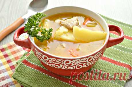 Шурпа со свининой, перцем, помидорами