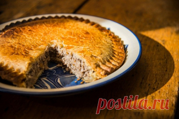 Мясной пирог Ингредиенты:для теста: топленое сливочное масло - 0,5 стакана сметана - 1 стакан яйца - 1 шт. сода - 0,25 ч. л. соль - 0,25 ч. л. мука - 2,5 стаканадля начинки: баранина - 0,5 кг лук - 2 шт. картофель - 2 шт. соль - 1 ч. л. молотый перец - 0,5 ч. л. молотый тмин - 0,5 ч. л. яйца - 1...