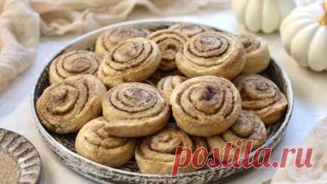 Печенье с яблоком: на кефире без яиц
Испекла печенье для небольшого трипа по нашим горам. Яблоко, корица, специи - аромат стоял волшебный