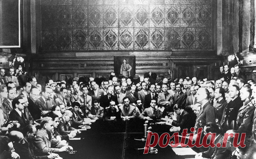 Нападение Германии на СССР в учебниках истории разных стран